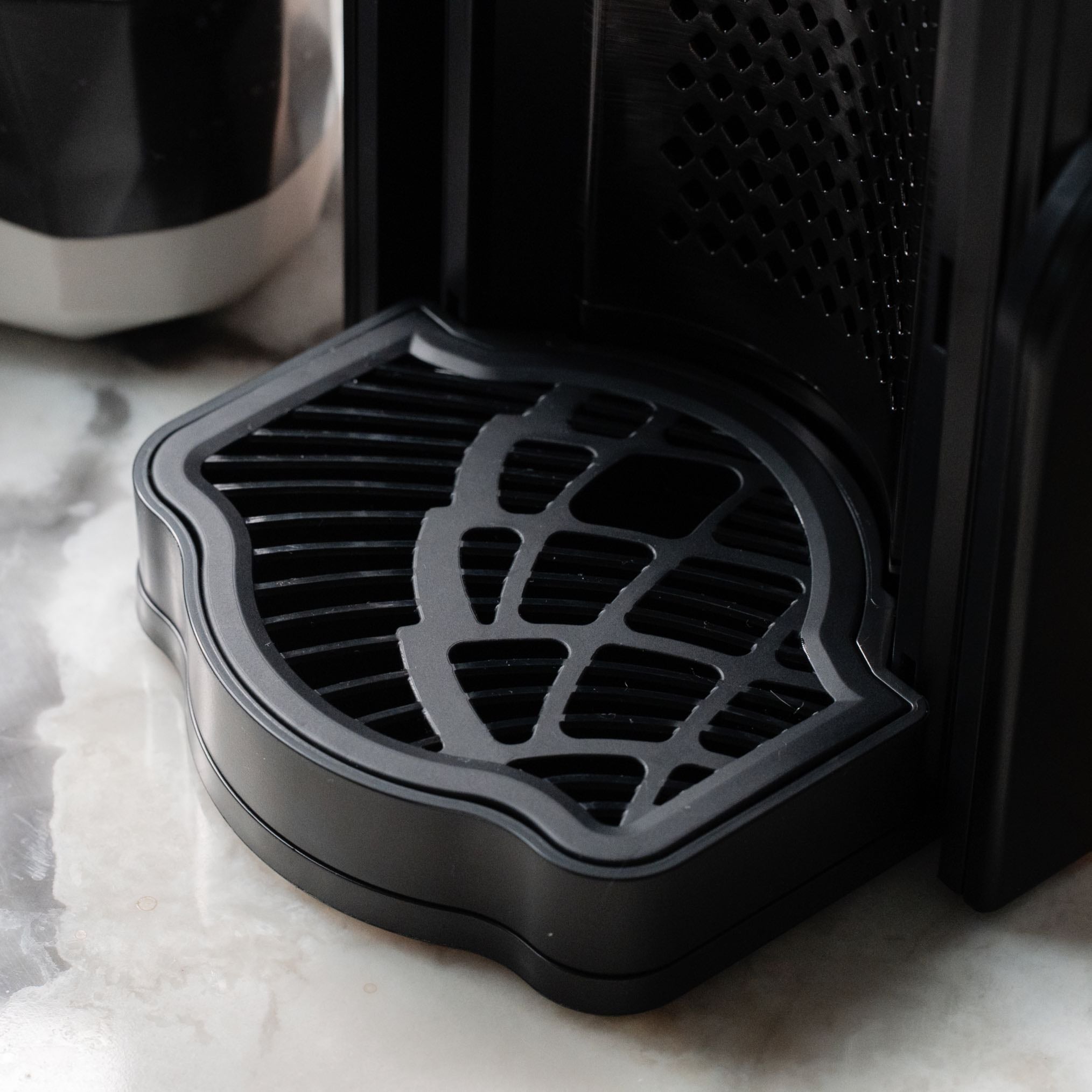 Milton Coffee Line1 Nespresso Compatible Brewer - Satin Black & Saddle